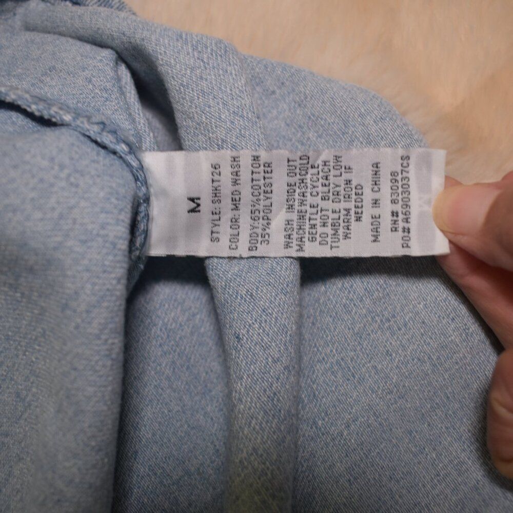 Cisono Denim Shacket Blue Jean Jacket Button-Up Oversized Shirt Women’s Size Med - Picture 10 of 12
